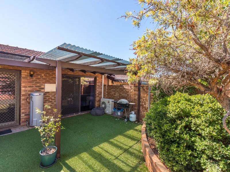GREAT HOME IN TOP SPOT - IN THE VERY HEART OF CLAREMONT