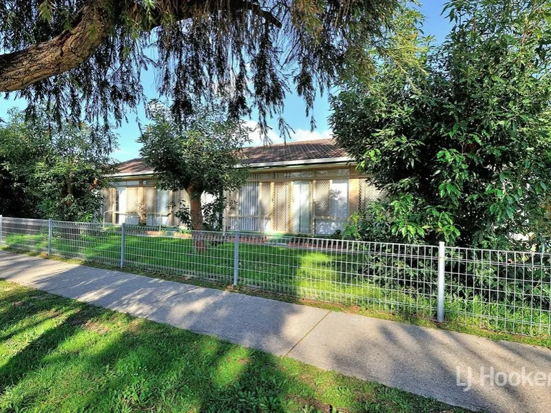 6 INCOME PRODUCING UNITS