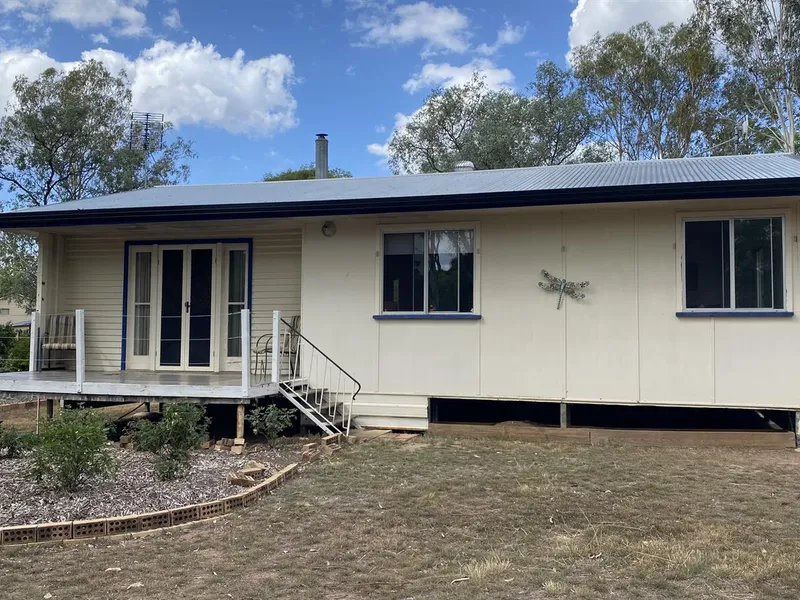 Enjoy the bird life and the country lifestyle all available at a very affordable price.