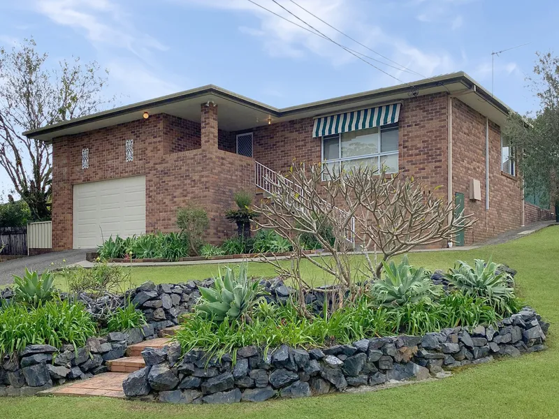 Spacious home situated within a quiet and elevated cul-de-sac.