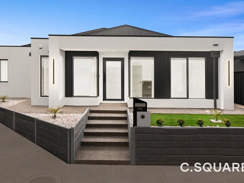 BRAND NEW | 2 LIVINGS | 2 KITCHENS | LUXURY HAVEN