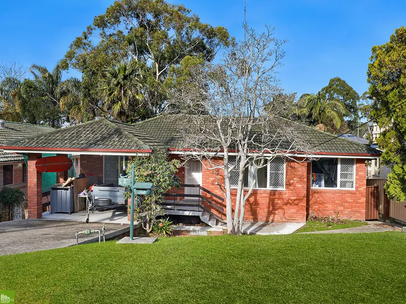 Desirable Cul-De-Sac Location