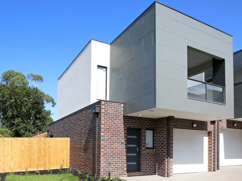 SPACIOUS TWO STOREY TOWNHOUSE