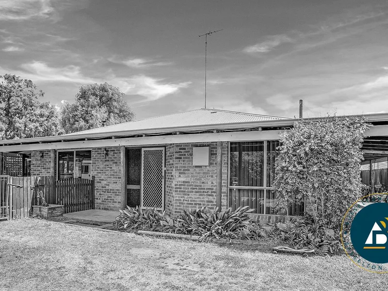 AUSTRALIAN BUNGALOW STYLE WITH VERANDAS ALL AROUND