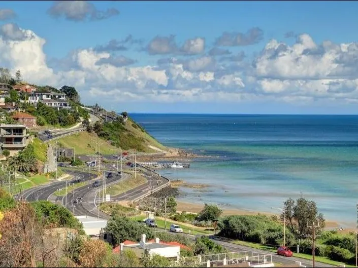 ~ Oliver's Hill with Stunning Water and City Views