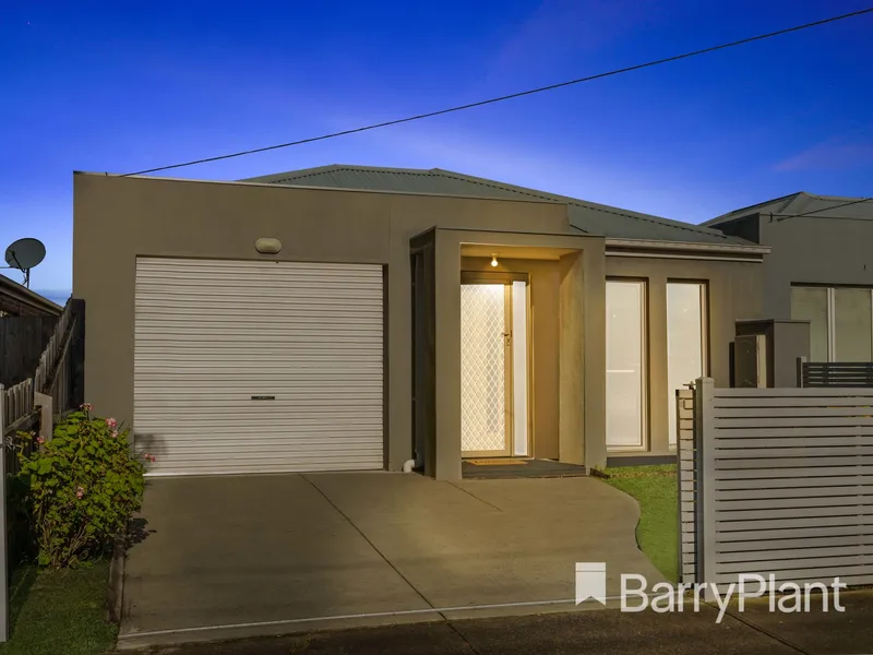 NORTH FACING & IMMACULATELY PRESENTED