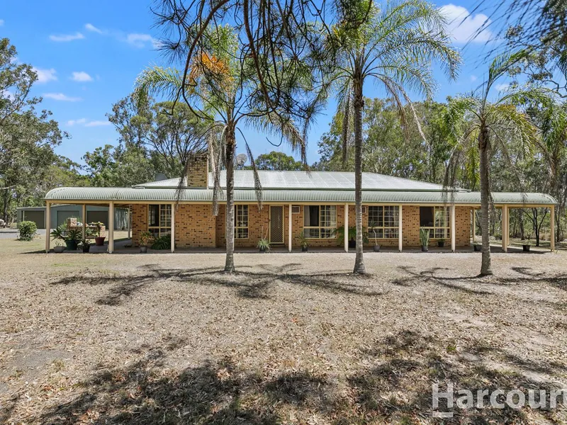 Well Presented Home on 5 Acres...