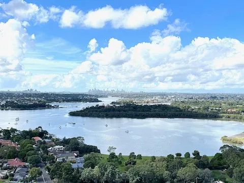 Spectacular Water & City View On the 22nd Floor !!