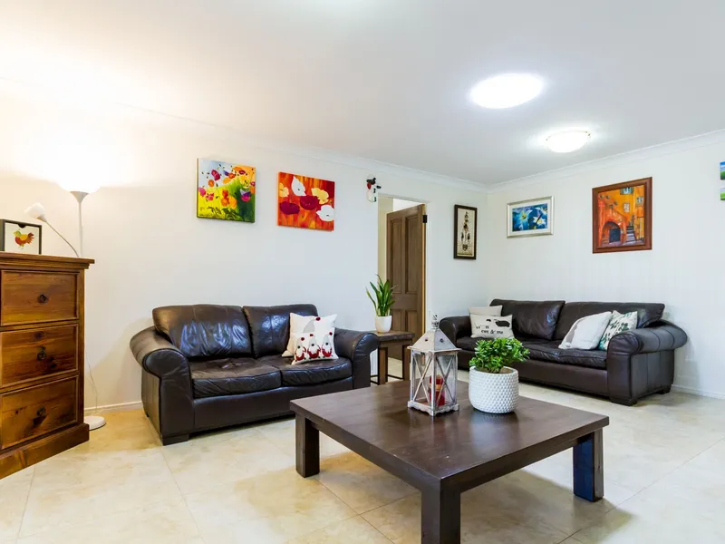 MASSIVE FAMILY HOME - SEEING IS BELIEVING