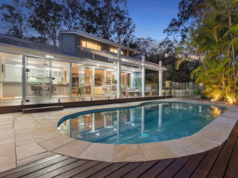 Serene family-ready haven in Mt Coot-tha foothills