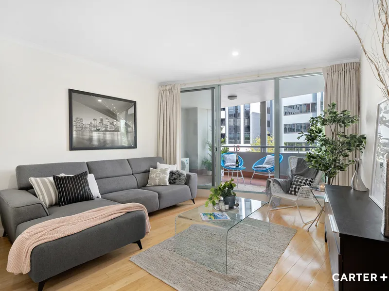 Meticulously Presented Two Bedroom Apartment in the Heart of the City