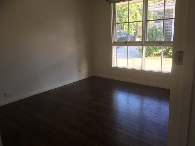 LOW MAINTENANCE CENTRAL LOCATION