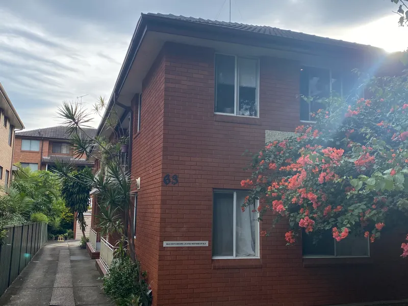 Spacious three bedroom unit