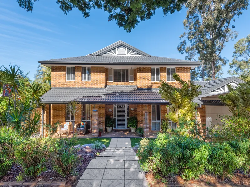 STUNNING & SPACIOUS FAMILY HOME