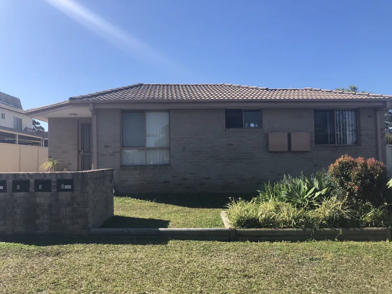 EASY TO MAINTAIN 2 BEDROOM UNIT