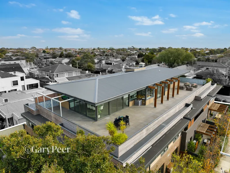 Stylish penthouse living with spectacular views