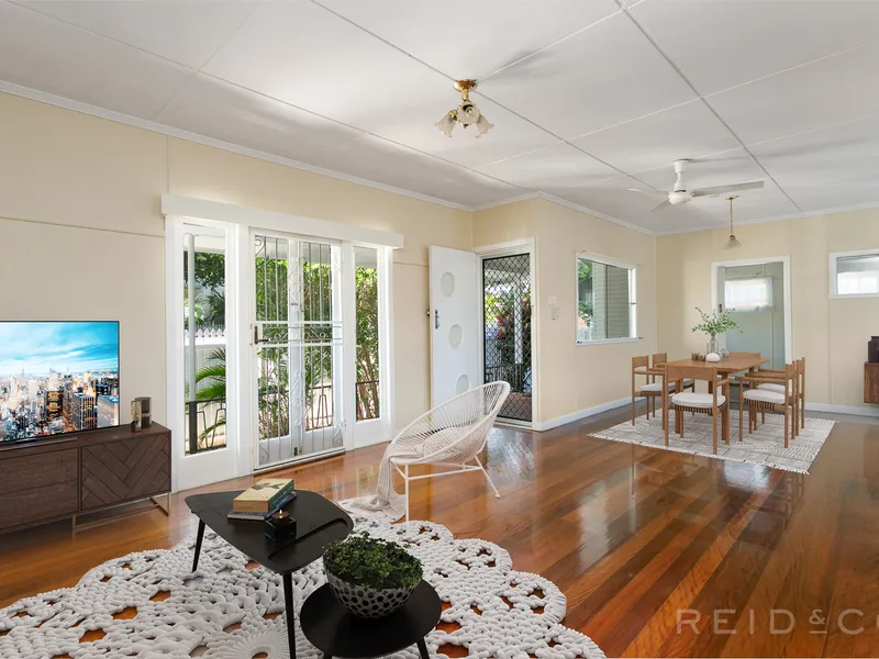 Ideal Location - Timber Home Plus New Roof