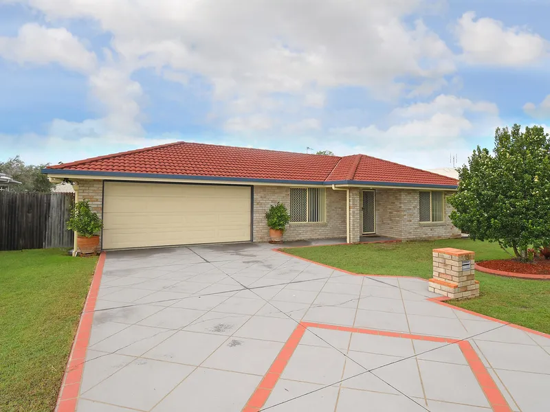 IMMACULATE FAMILY HOME IN A GREAT LOCATION