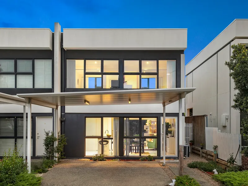 Designer townhouse in a luxury resort style complex