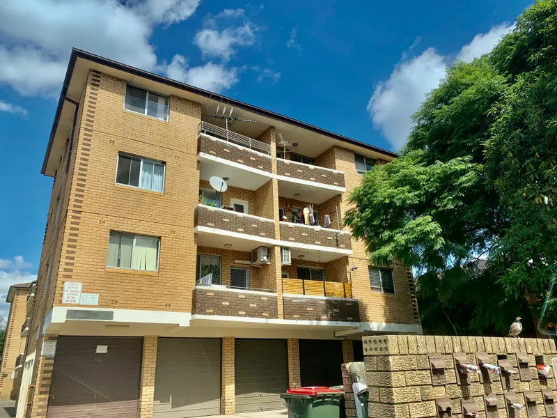 AFFORDABLE AND RENOVATED UNIT 