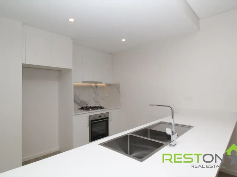 LUXURY APARTMENT IN THE HEART OF BLACKTOWN