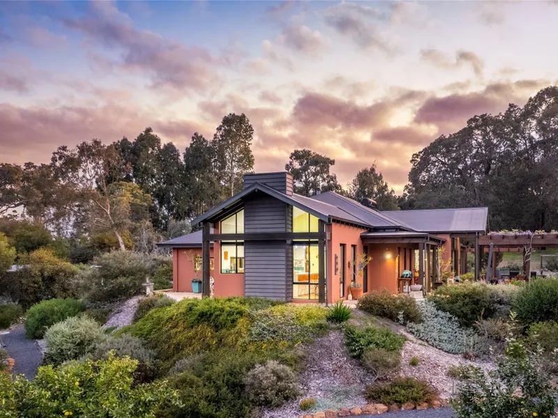 CUSTOM DESIGNED RURAL EXCELLENCE