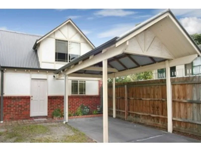 Convenient location, close to transport