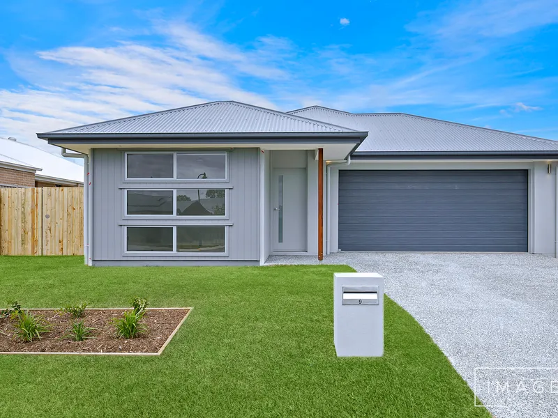 BRAND NEW FAMILY HOME IN JIMBOOMBA!