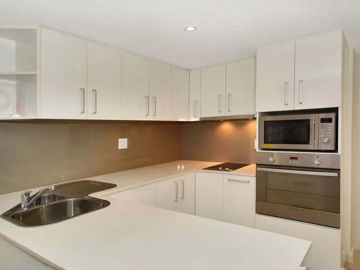 Perfectly positioned ground floor apartment situated within the clubhouse.