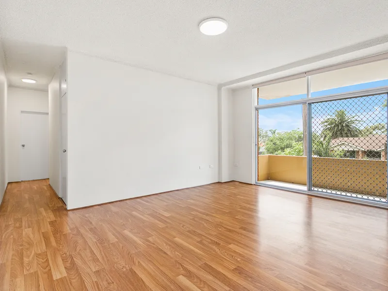 Spacious and Light Filled Apartment