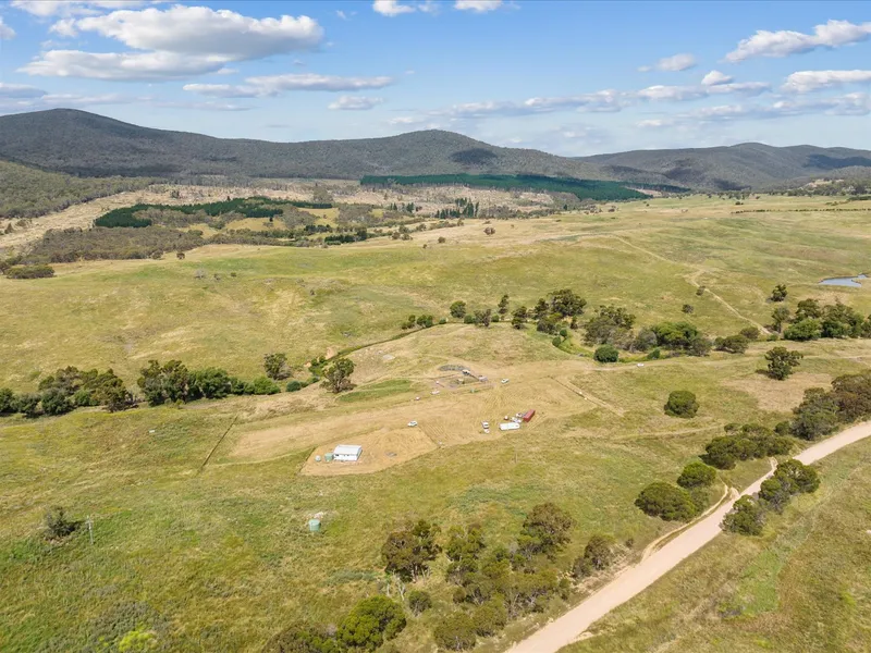 URAMBAH ~ 4540 Jerangle Road, Anembo