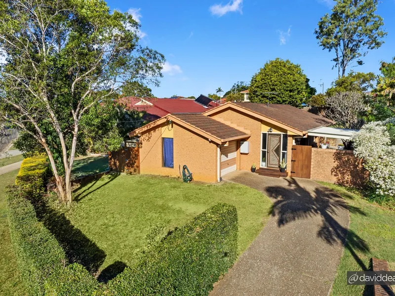 Fantastic Location - Be Very, Very Quick!