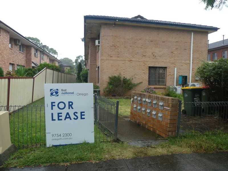 2 Bedrooms Townhouse