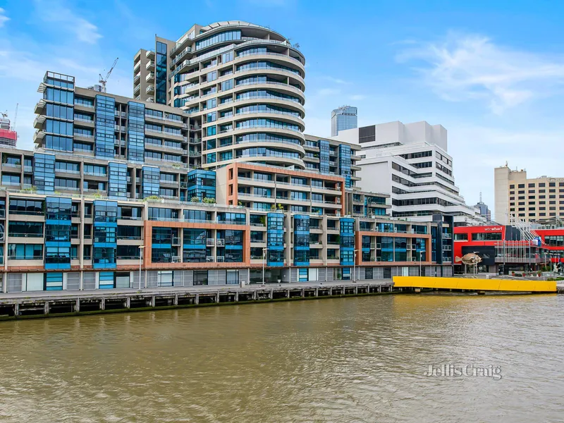 Irresistible water front living