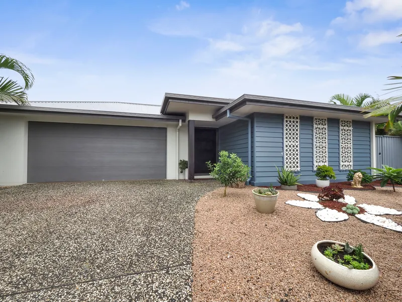 Stunning Coastal Home In The Ultimate Location