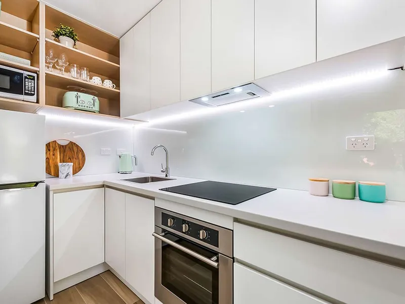 RENOVATED APARTMENT WITH GARDEN OUTLOOK
