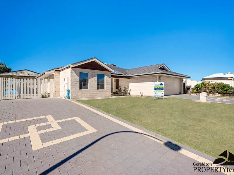 Ample Room on Archdale!