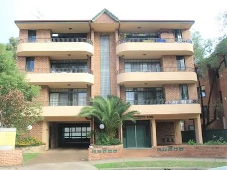 SPACIOUS 2 BEDROOM UNIT