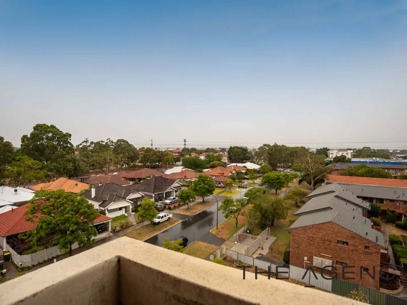 1 Bed Apartment | Hubert Street Location | 6th Floor