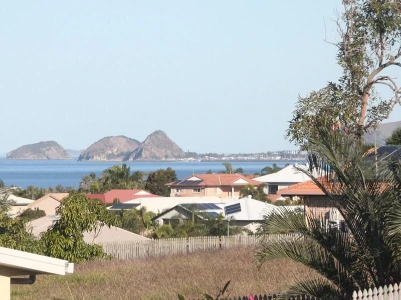 BUILD A 2 STOREY HOME ON THIS VACANT BLOCK AND HAVE UNINTERUPTED SEA VIEWS!