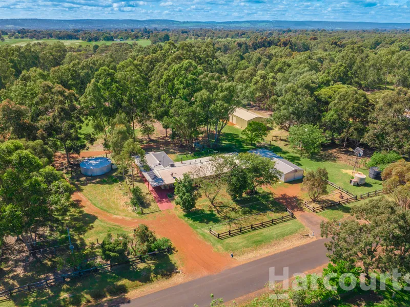 Your Dream Country Horse Property Awaits!