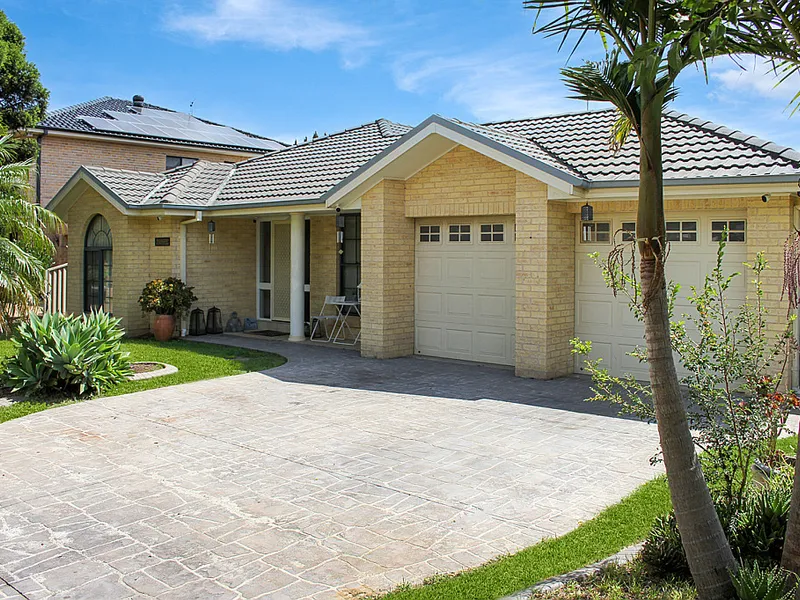 Large Single Storey with Plenty to Offer