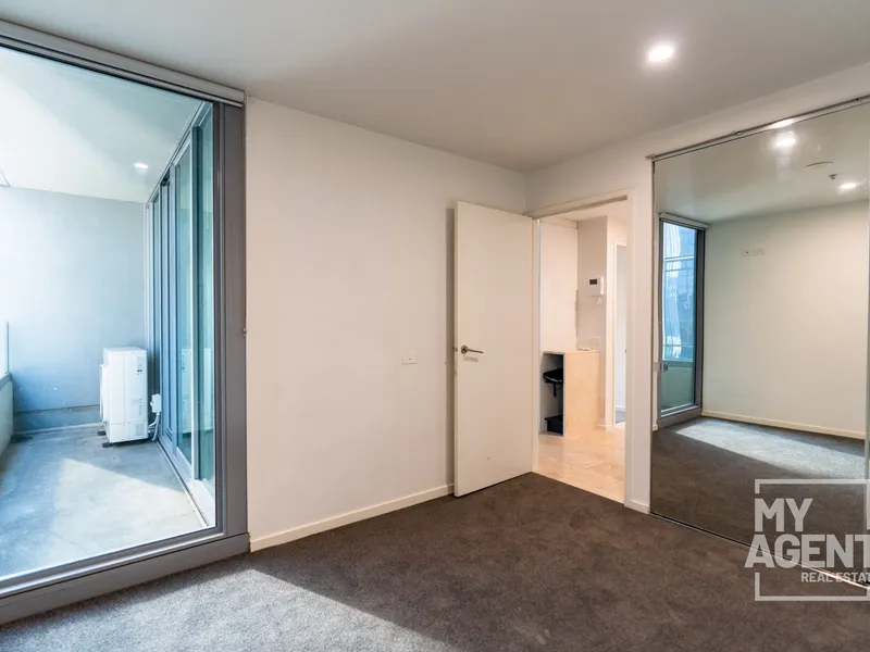 3 bed 2 bath at Eifel Tower!