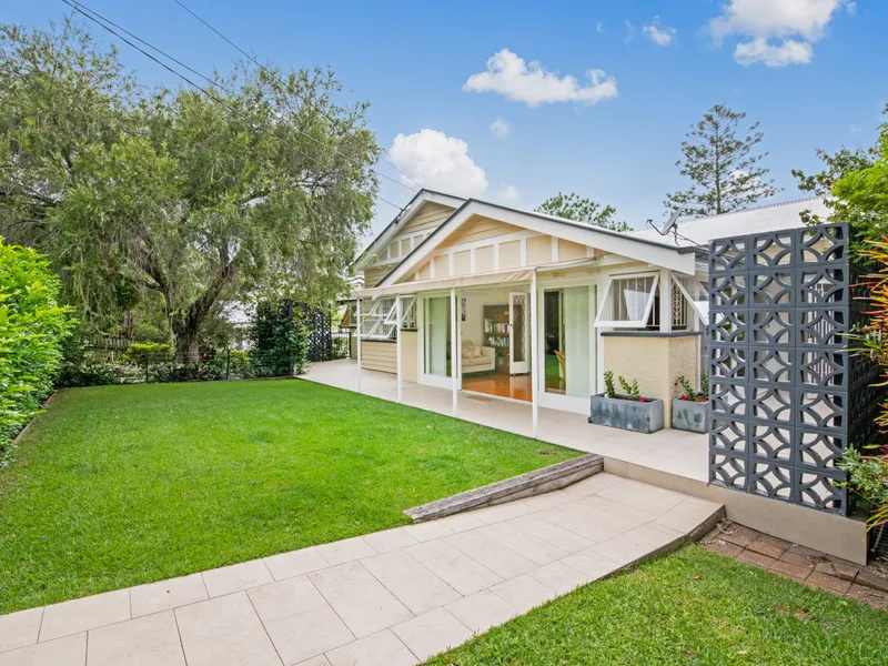 Comfortable Family-Home on Elevated 810sqm Block