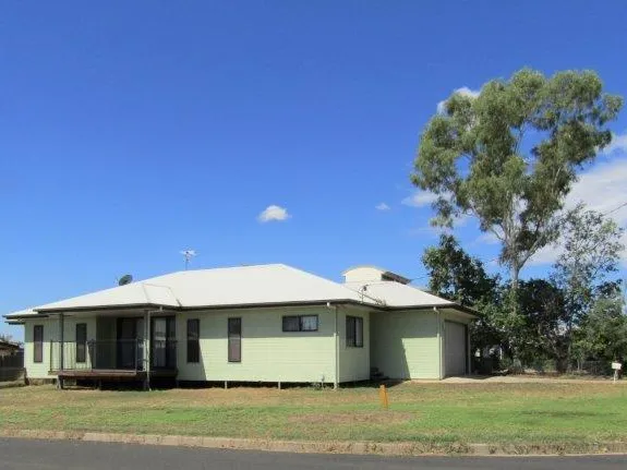 SPECTACULAR CONTEMPORARY HOME ON A CORNER BLOCK