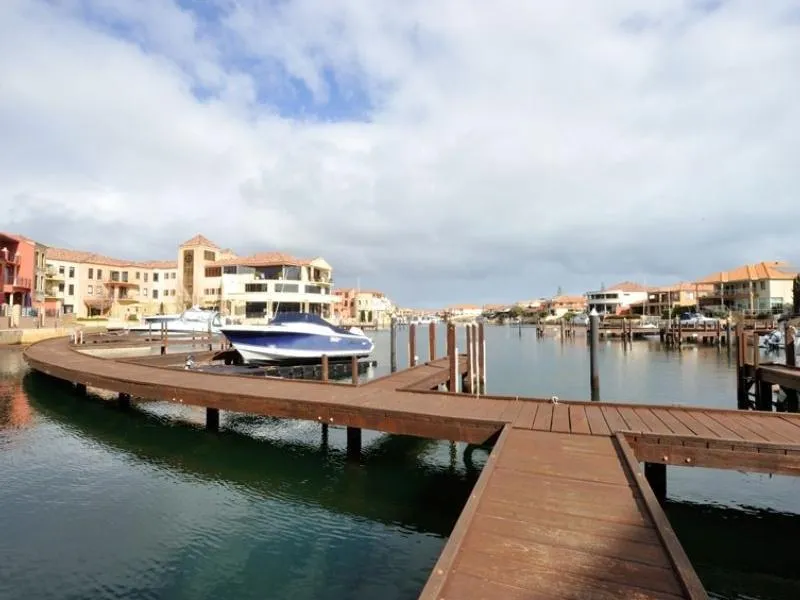 IMAGINE WAKING UP TO THAT VIEW!