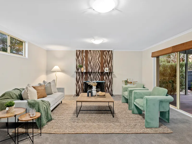 BEACHSIDE LOCALE WITH FAMILY APPEAL