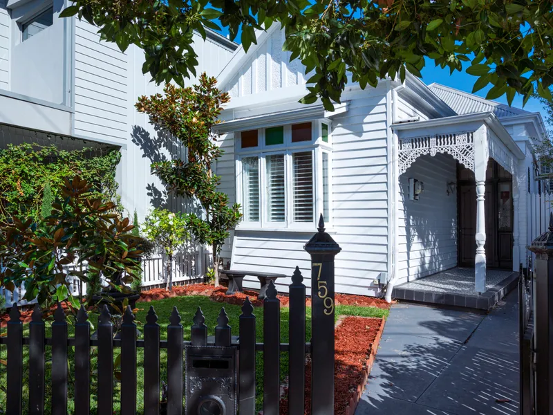 Two Bedroom Victorian with Study.