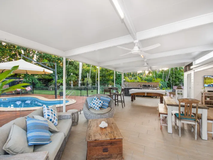 FOUR BEDROOM HOME, 3 BAY SHED, POOL & MASSIVE OUTDOOR ENTERTAINING AREA