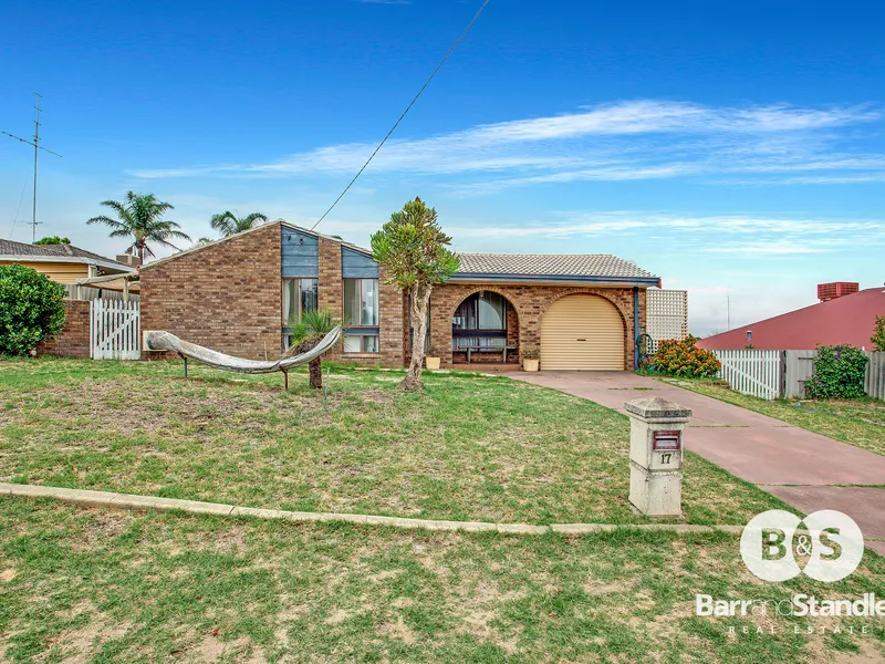 Endless Potential in a great pocket of Eaton!